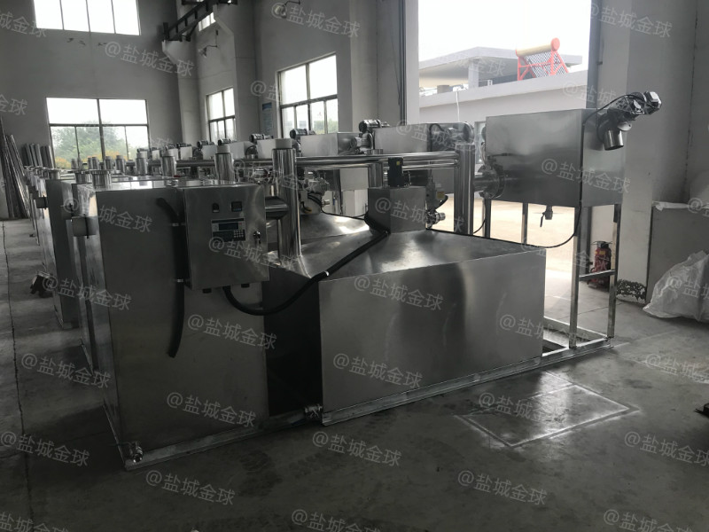 1500人自动油水分离器生产