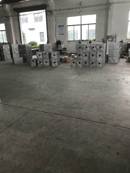 处理量20吨长2400*宽1200*高1200建筑物隔油池