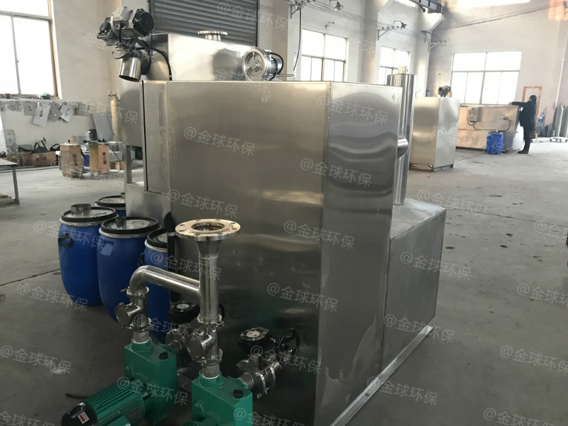 处理量70吨长3600*宽15000*高1200油水分离器工作原理图
