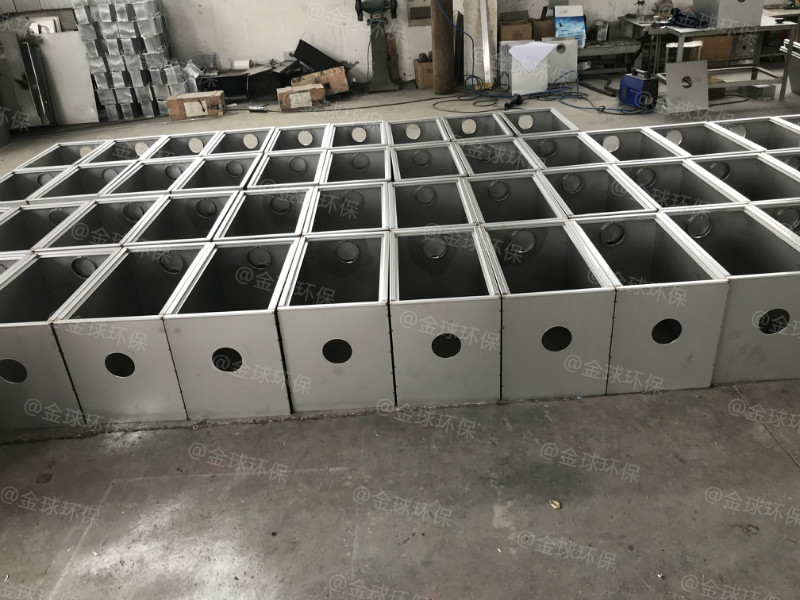 处理量30吨长2800*宽1200*高1200火锅专用油水分离器
