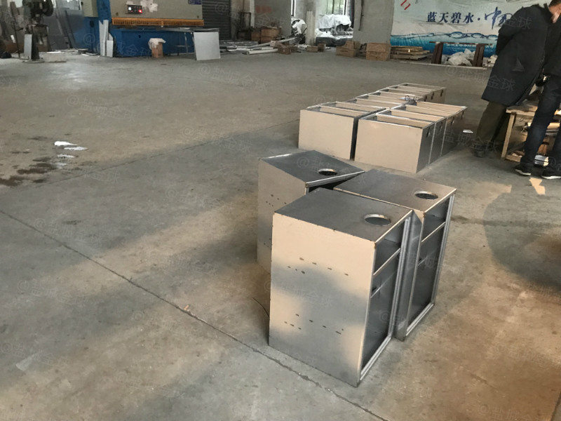 处理量10吨长2000*宽1200*高1200隔油提升设备