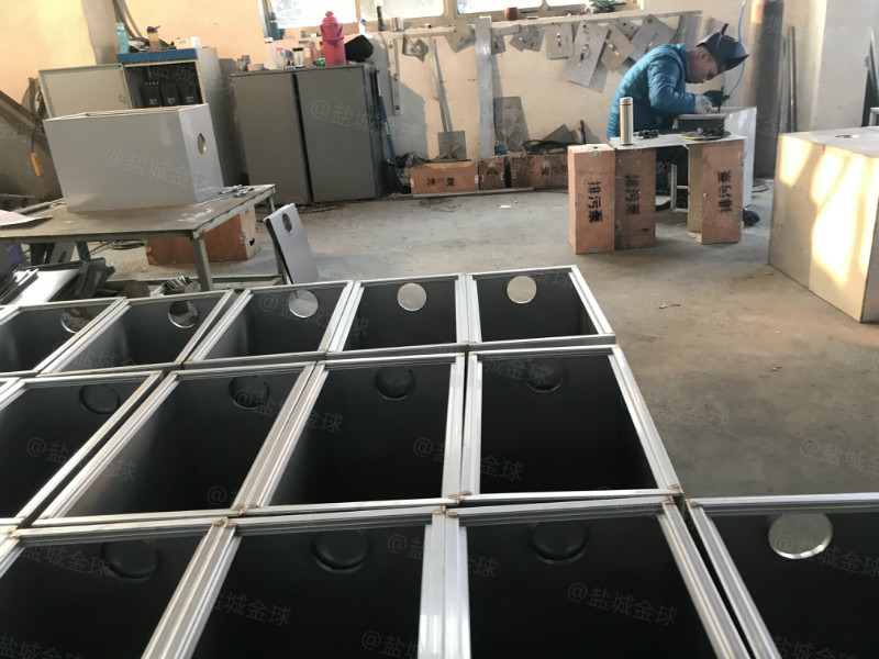 处理量6吨长1500*宽1000*高1200餐饮隔油器盐城金球
