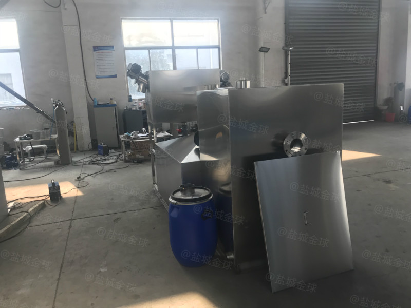 300人油水分离器管道设计